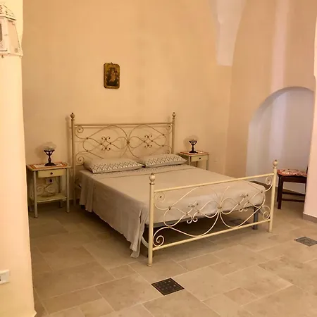 La Marchesa Di Castiglione Andrano